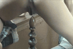 pussymodsgaloreStretching her pussy on her bedpost. She is getting