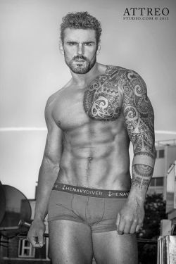 Stuart Reardon. Just so sexy.