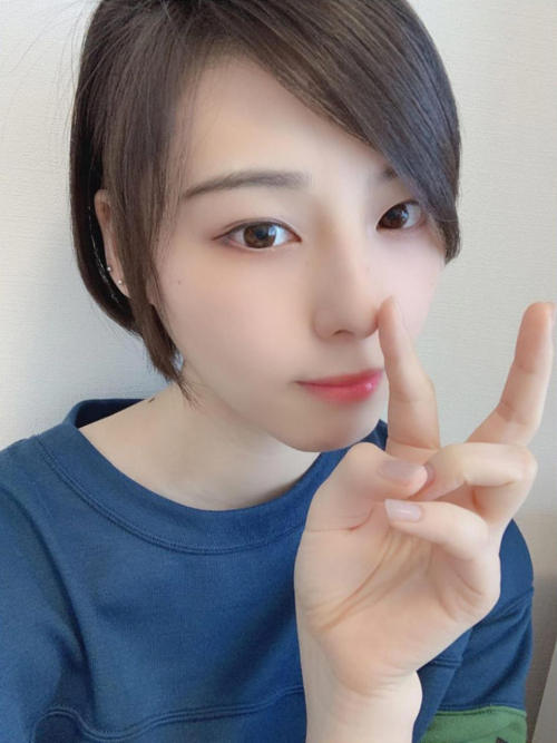 sakamichiclips:  さがらいおり on Instagram Stories 2020.04.17