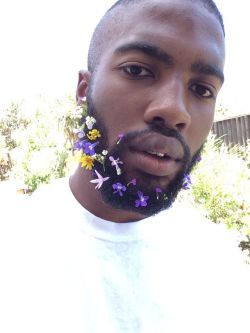 bagelbrother:  someone was like hey do a flower beard thing and