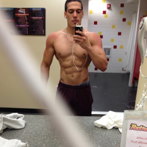 situationir:  We are doin abs together one day! @Jenna