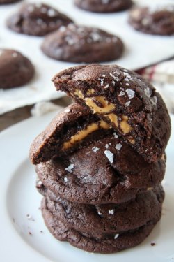 galleryofsweets:  Double Chocolate Peanut Butter Stuffed Cookies