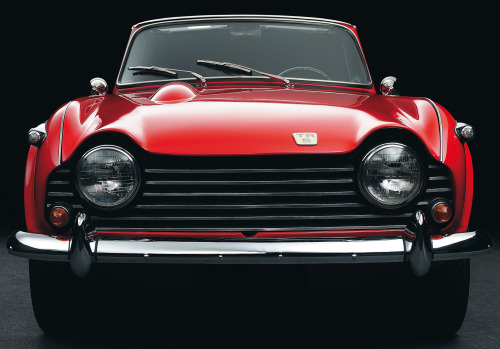 carsthatnevermadeitetc:  Triumph TR5 PI, 1967. The TR5 was visually