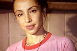sade-adu:  Why Can’t We Be Friends