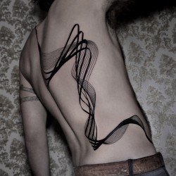 martinekenblog:  Chaim Machlev (aka Dots to Lines) is a tattooer