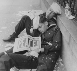 vintageeveryday:Two sailors exhausted from celebrating the end