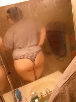 princesschubbythighs:  Foggy mirror butt pics Feelin my ass lately