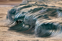 smithsonianmag:  These Ocean Waves Look Like Liquid Sculptures