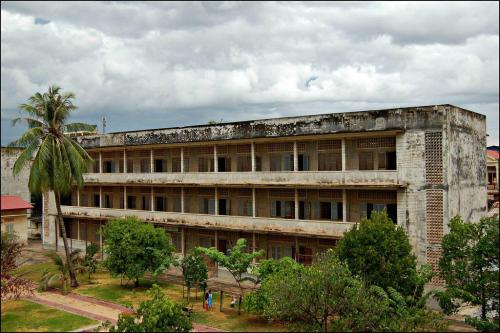 evilbuildingsblog:  “Tuol Sleng” Pol Pot’s secret prison