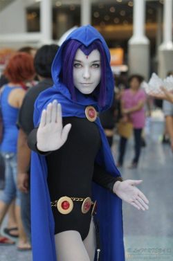 comicbookcosplay:  Raven