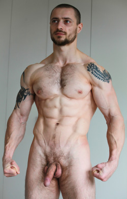 londfoto:  Luc: flexed and naked, especially for his fans; from