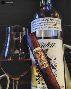cigarsandwhiskeys:  #Willett + #Opusx  #PairingGoals   #Repost