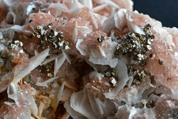 vugnasmineralblog:   Rose Quartz Pyrite & Calcite  Er Rachidia