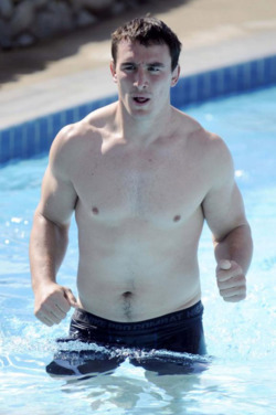 shirtlessmalecelebs:  Louis Picamoles