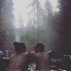 soakingspirit: ava_cato Naked hot springs at sunrise with bae(s)