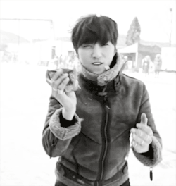 orange-sandeul:  Never seen someone so happy while holding a