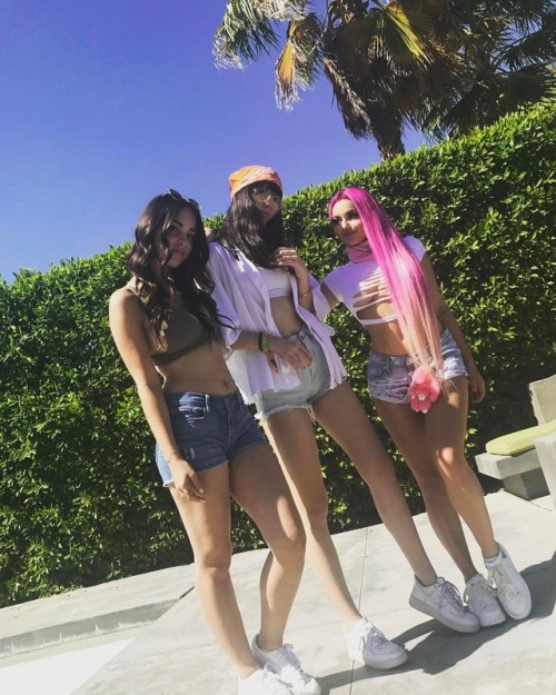 prettymissy4u:  Ariel Winter - Coachella. ♥