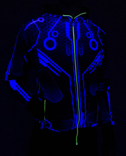 cyberdognet:  Take a look at our epic new jackets!  Subsonic