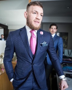 revin68:Connor McGregor wore this custom tailored suit to his