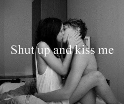 ciesz-sie-zyciem-kazdego-dnia:  Shut up and kiss me on We Heart