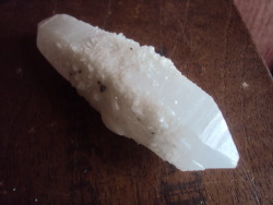 spooksayer:  snow quartz wand - probably the most gorgeous stone