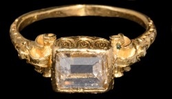 archaicwonder:  Rare Renaissance Gold and Type IIA Diamond Ring,