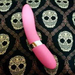 Loving my new #lelo #vibrator from the goodie bag at #bawdystorytelling.