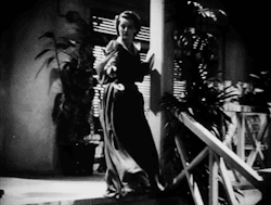 nitratediva:  Bette Davis in The Letter (1940).