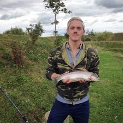 j-meallen:  I had to catch my own dinner yesterday - I felt guilty