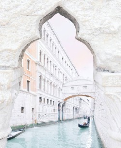 vivalcli:  Ponte dei Sospiri, Venice, Italy by Gabriele Colzi