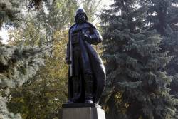 laughingsquid:  Statue of Vladimir Lenin in Ukraine Converted