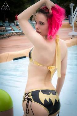 Batgirl Latex Bikini shot at ColossalCon 2016 Photography by