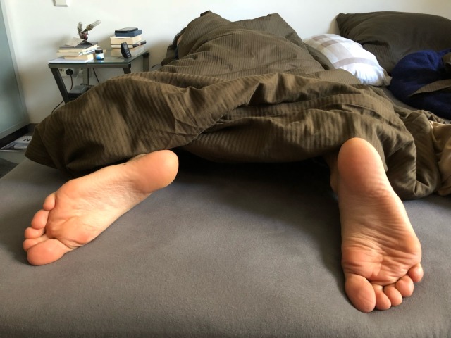 feetman80-deactivated20220409:Napping  nice feet