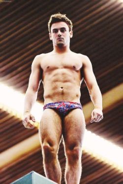 rthomas-08:  tom-gayle:  (via Tom Daley - Tom-Daley 2812629 -