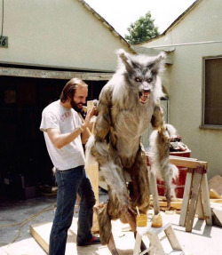 maudelynn: Jeff Shank working on a werewolf for The Howling c.1981.