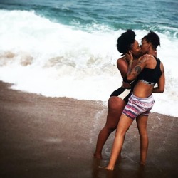 black-lesbian-magic: Sometimes you just gotta whisk her away