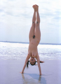 beach yoga forever!
