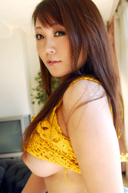 i-really-love-women:  Hinata Komine 小峰ひなた 