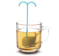 gettum:  nae-design:  Dreaming whale tea infuser by Korean designers