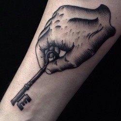 tattooworkers:  Tattoo by @robert_w_ashby_tattooer