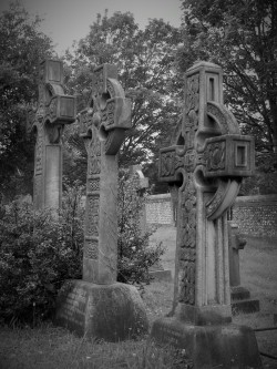 skull-designs:  Three for the price of one. Hove Cemetery, East