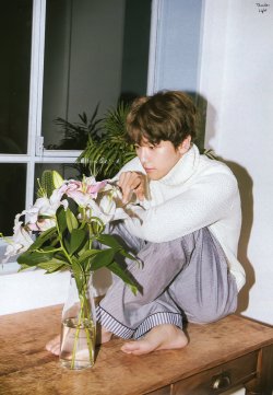 dailyexo:  Baekhyun - 161021 ViVi magazine, November 2016 issue