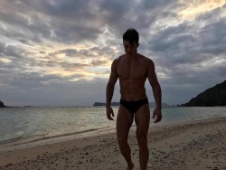 tripltap:  Gymspiration with Pietro Boselli  http://www.facebook.com/tripltap