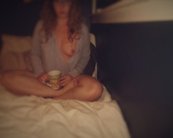 asleepylioness:   Green tea and a warm bed is exactly what I