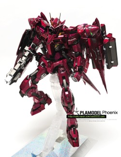 gunjap:  The RED RAISER! [PG 1/60 00 Gundam Raiser Custom] Amazing