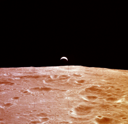 photos-of-space:Earthrise on the Moon, November 19, 1969, photographed
