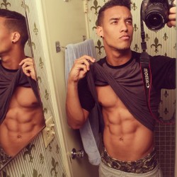 brodays:  Hot Self Pic Studs! Hundreds Of Dudes Added Daily!