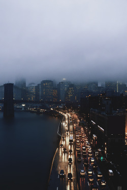 envyavenue:  Over Manhattan Bridge by Blunt Break. 