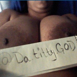 da-titty-god:  Fansign  #iloveit