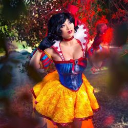 cosplay-queens:  yayahan via cosplay-queens More Disney goodness! That time I made a costume of Snow White, in a Moulin Rouge redesign by illustrator MadHandz! This stunning photo was captured by @darshelle_stevens. All the bling I added to the outfit